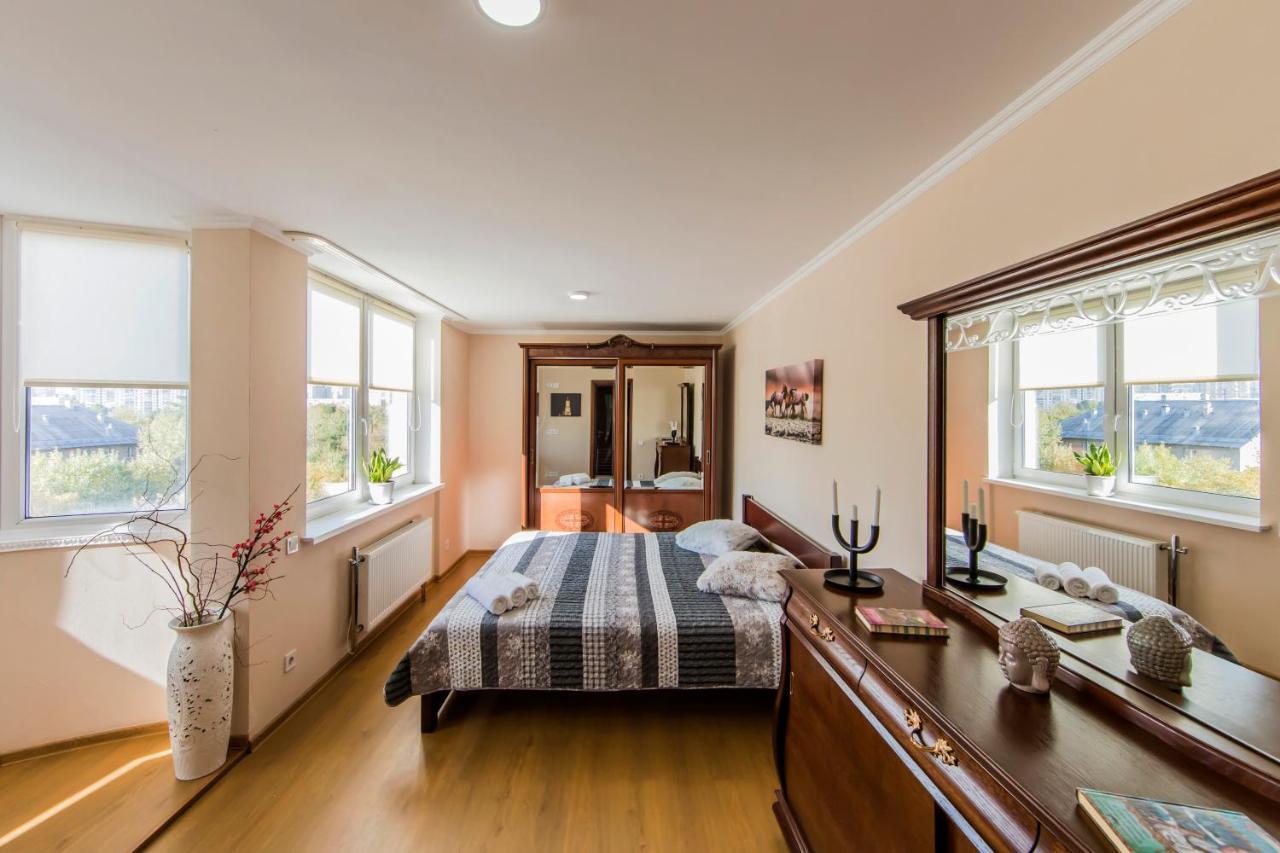 Super Comfort Flat For You Near The Metro. Kiev Eksteriør billede