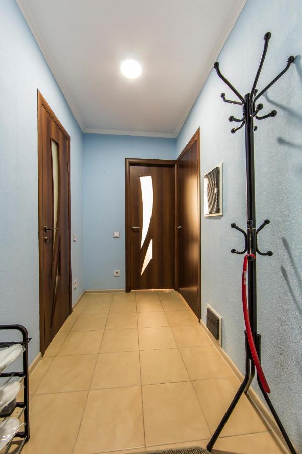 Super Comfort Flat For You Near The Metro. Kiev Eksteriør billede