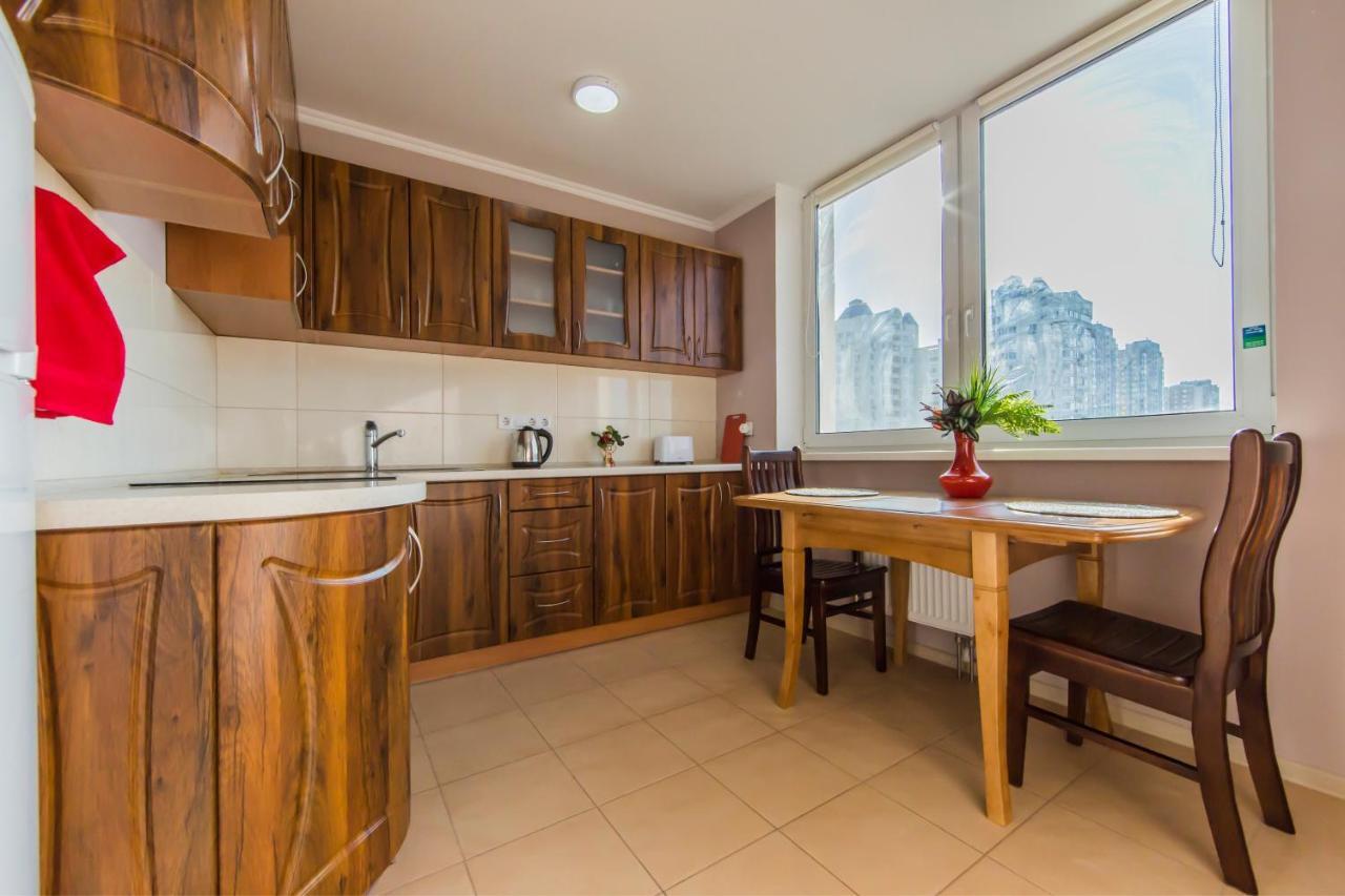 Super Comfort Flat For You Near The Metro. Kiev Eksteriør billede