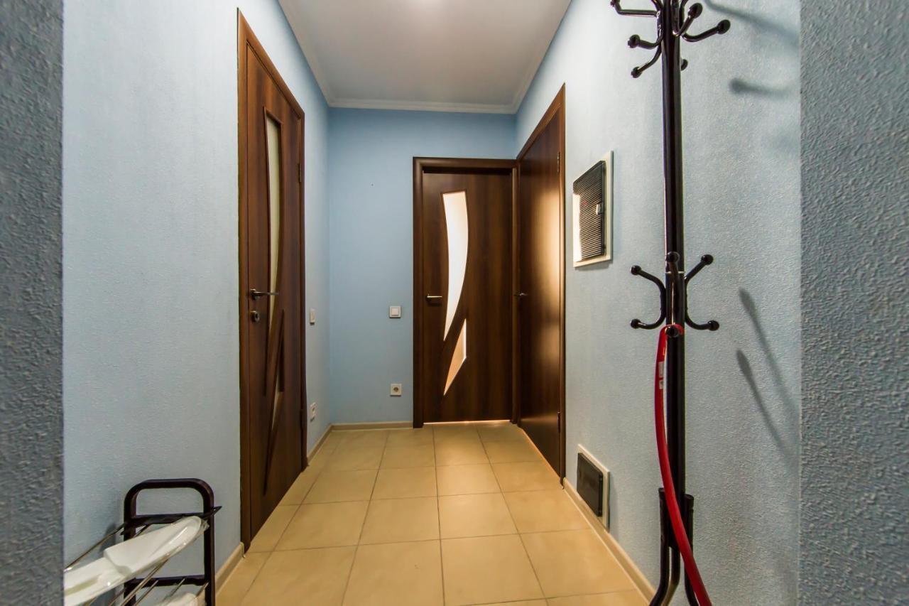 Super Comfort Flat For You Near The Metro. Kiev Eksteriør billede