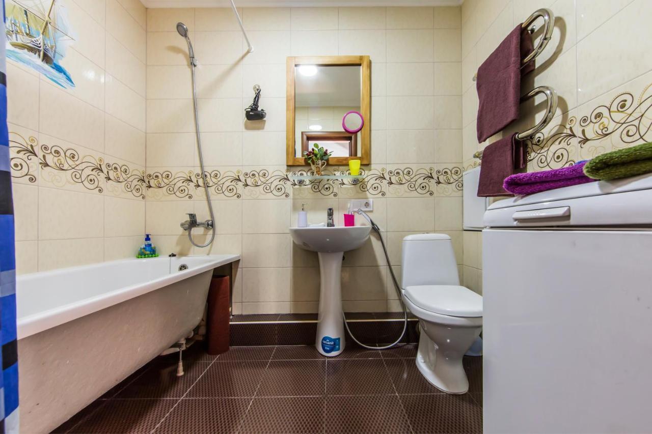 Super Comfort Flat For You Near The Metro. Kiev Eksteriør billede